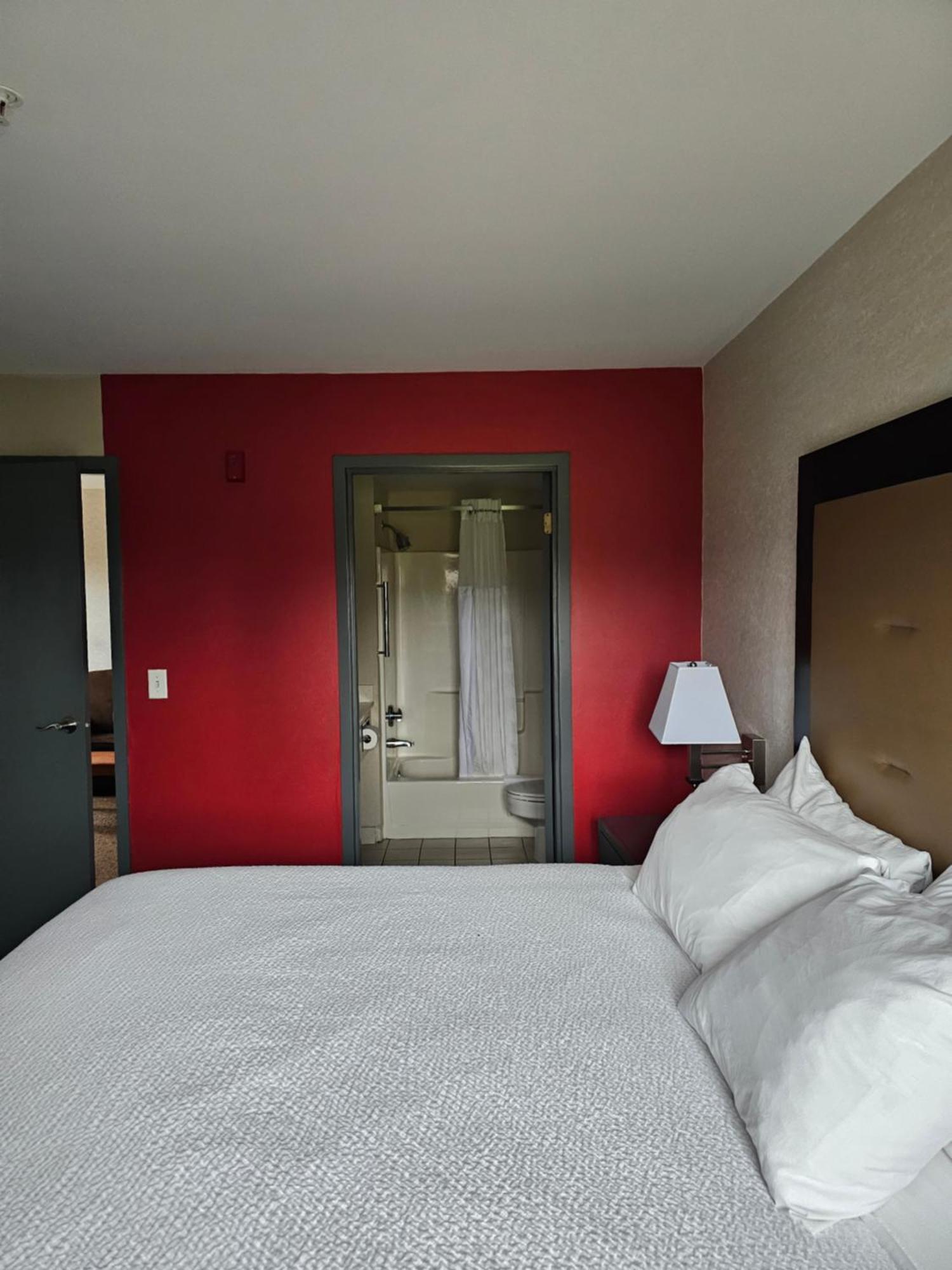 Ramada By Wyndham Seatac Airport Hotel Eksteriør billede